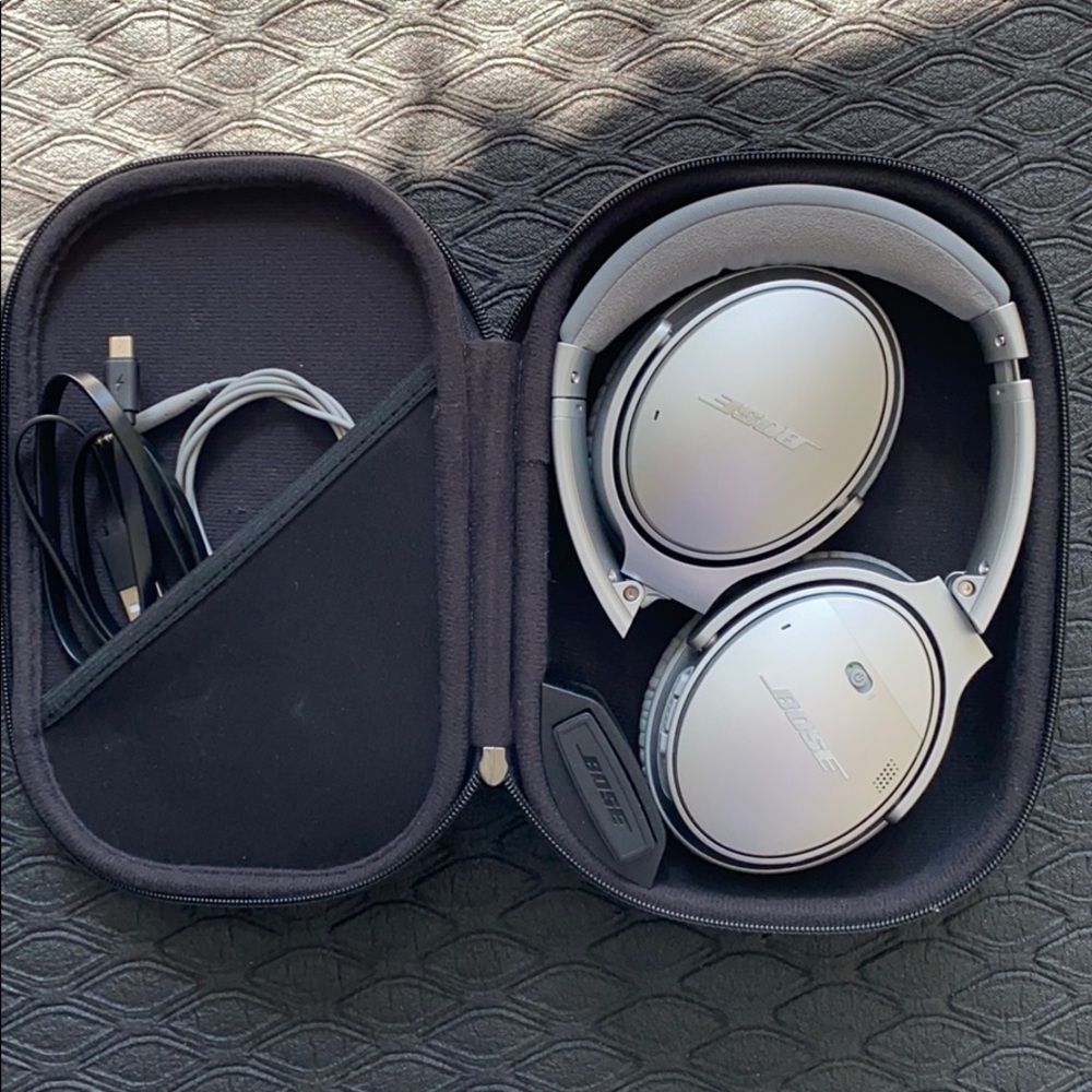 Bose wireless headphones 👍